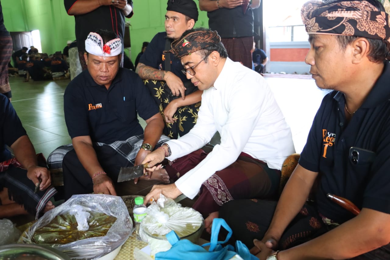 Lestarikan Tradisi Dan Budaya Bali, Jaya Negara Buka Lomba Ngelawar Banjar Geladag