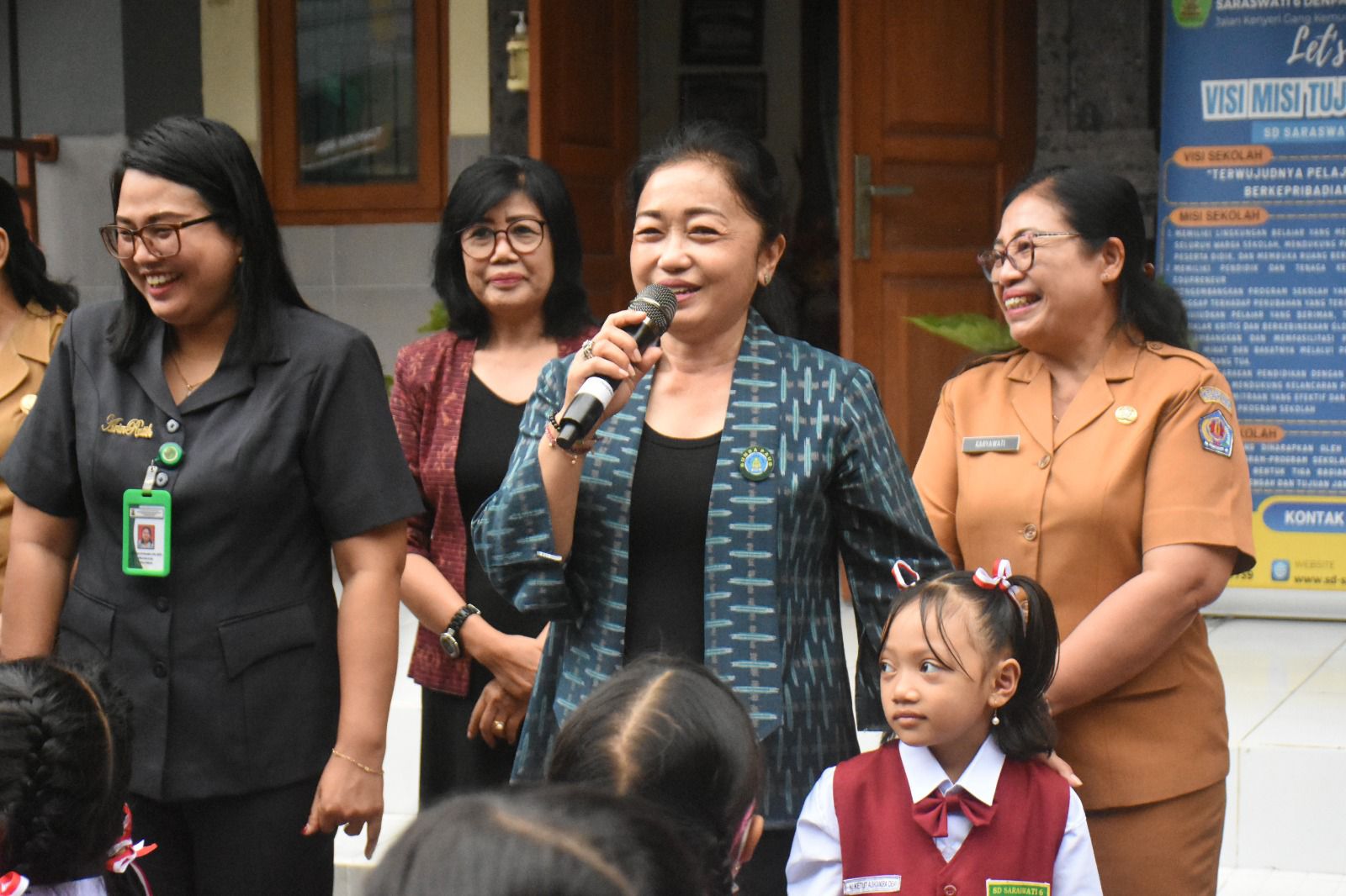Bunda PAUD Ny. Antari Jaya Negara Pimpin Monev Program Pendidikan Pra SD Pastikan Sekolah Implementasikan Transisi PAUD-SD Menyenangkan