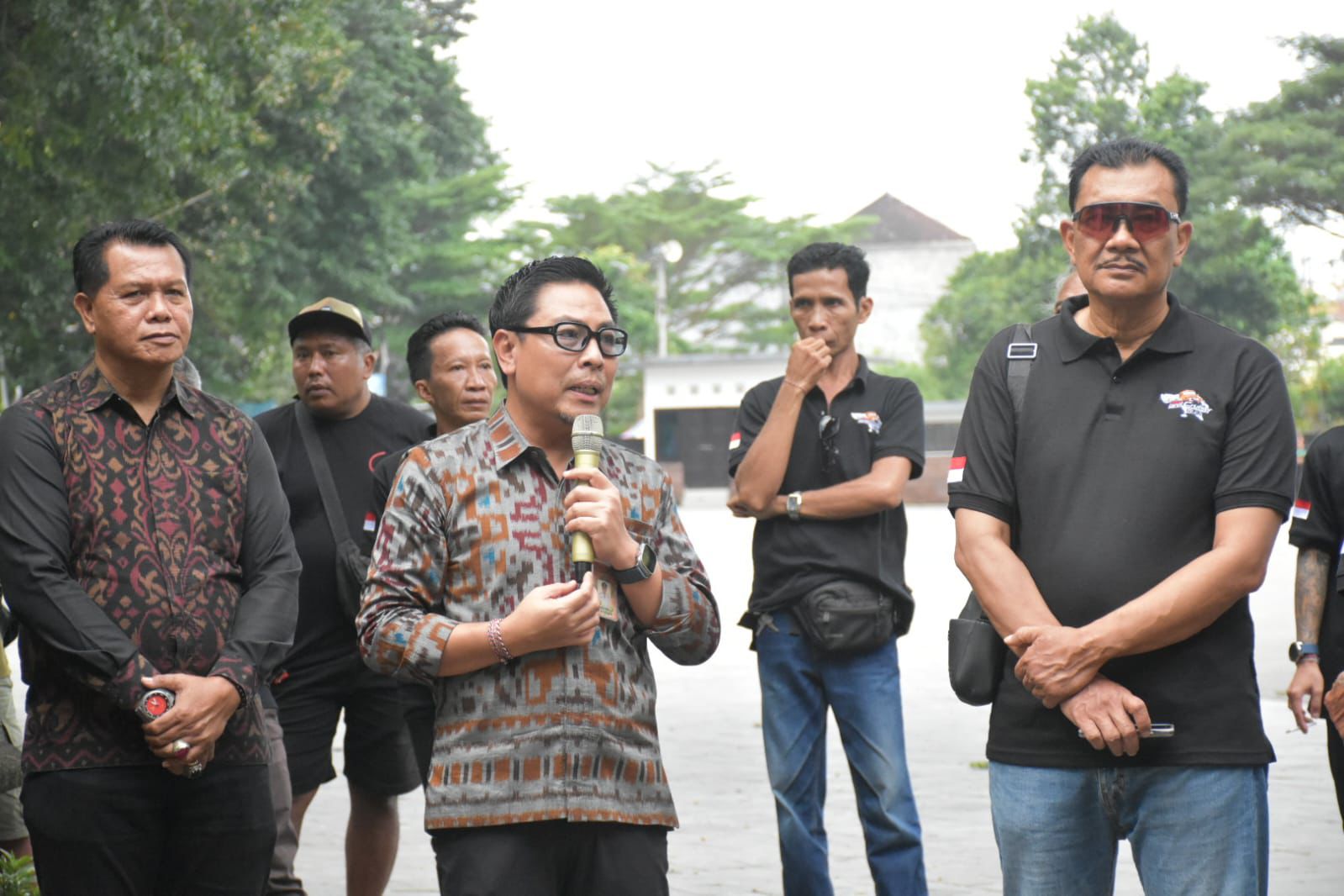 Wawali Arya Wibawa Lepas Peserta Jambore VI Toyota Land Cruiser Indonesia. 