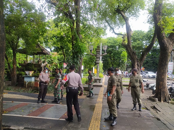 Tim Yustisi Kota Denpasar Jaring 3 Orang Pelanggar Prokes