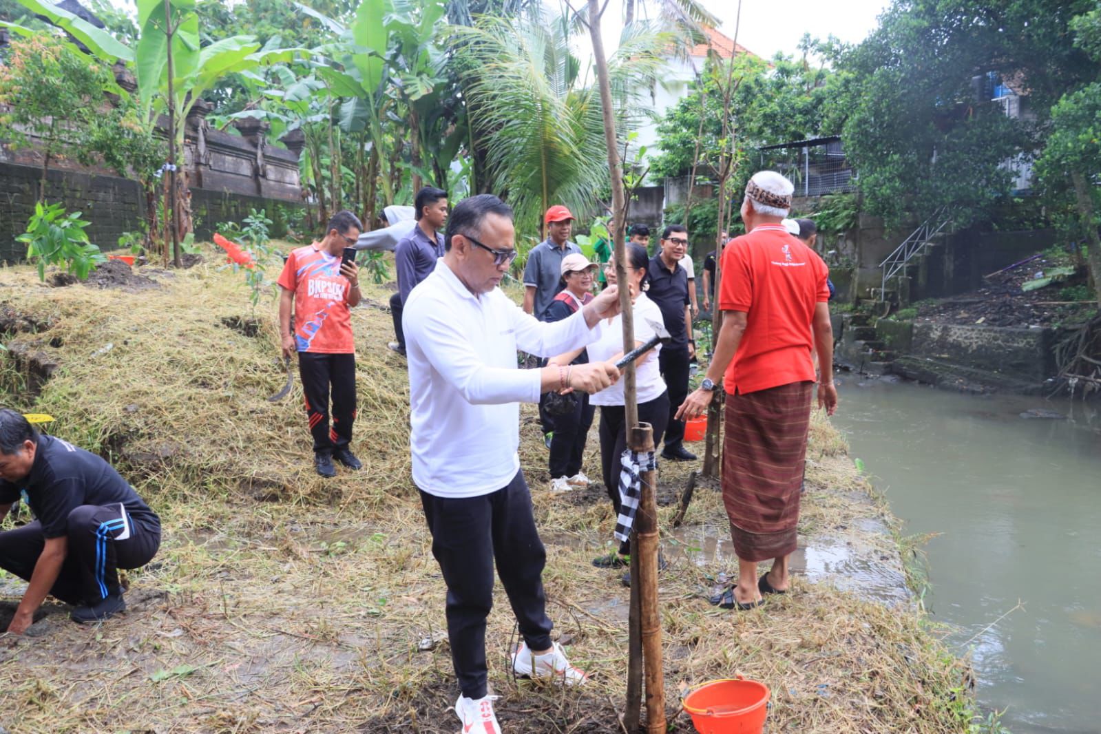 Gambar 2