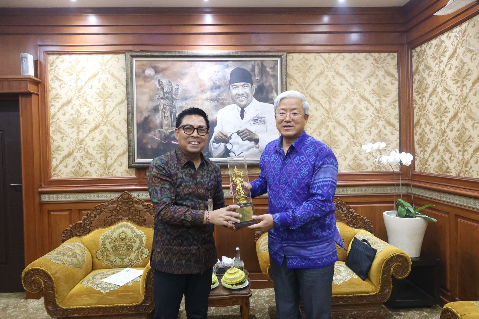 Gambar 2