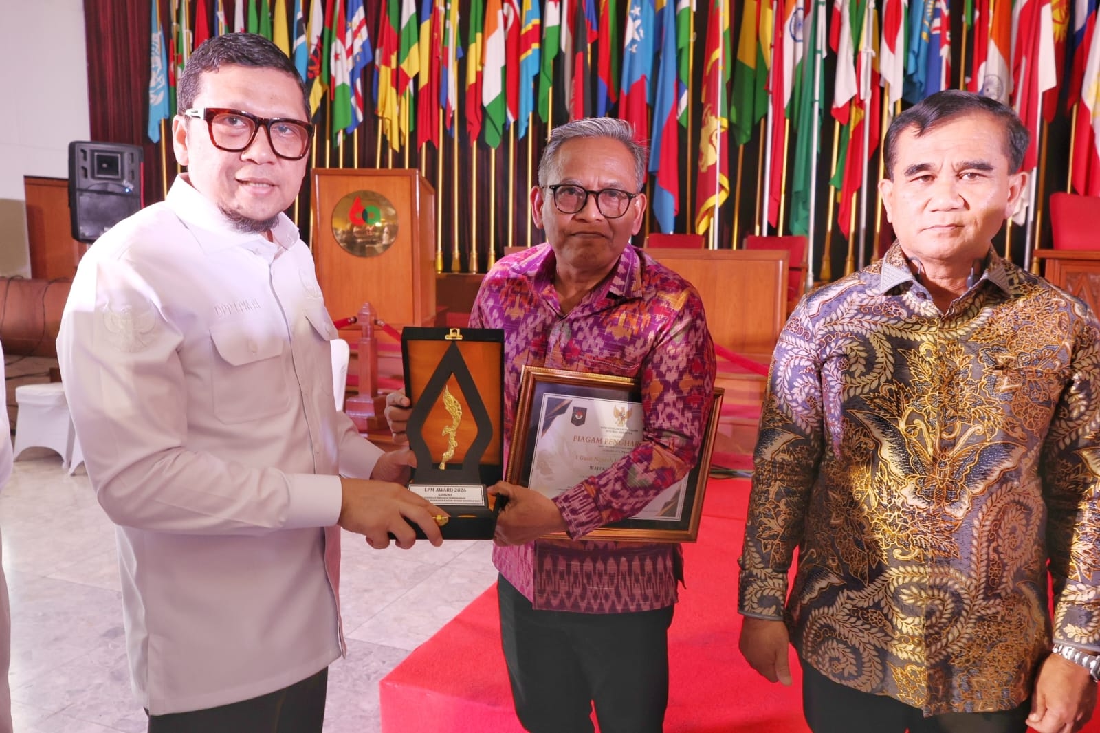 Gambar 2