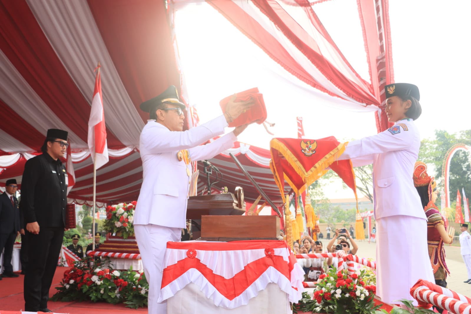 Gambar 2