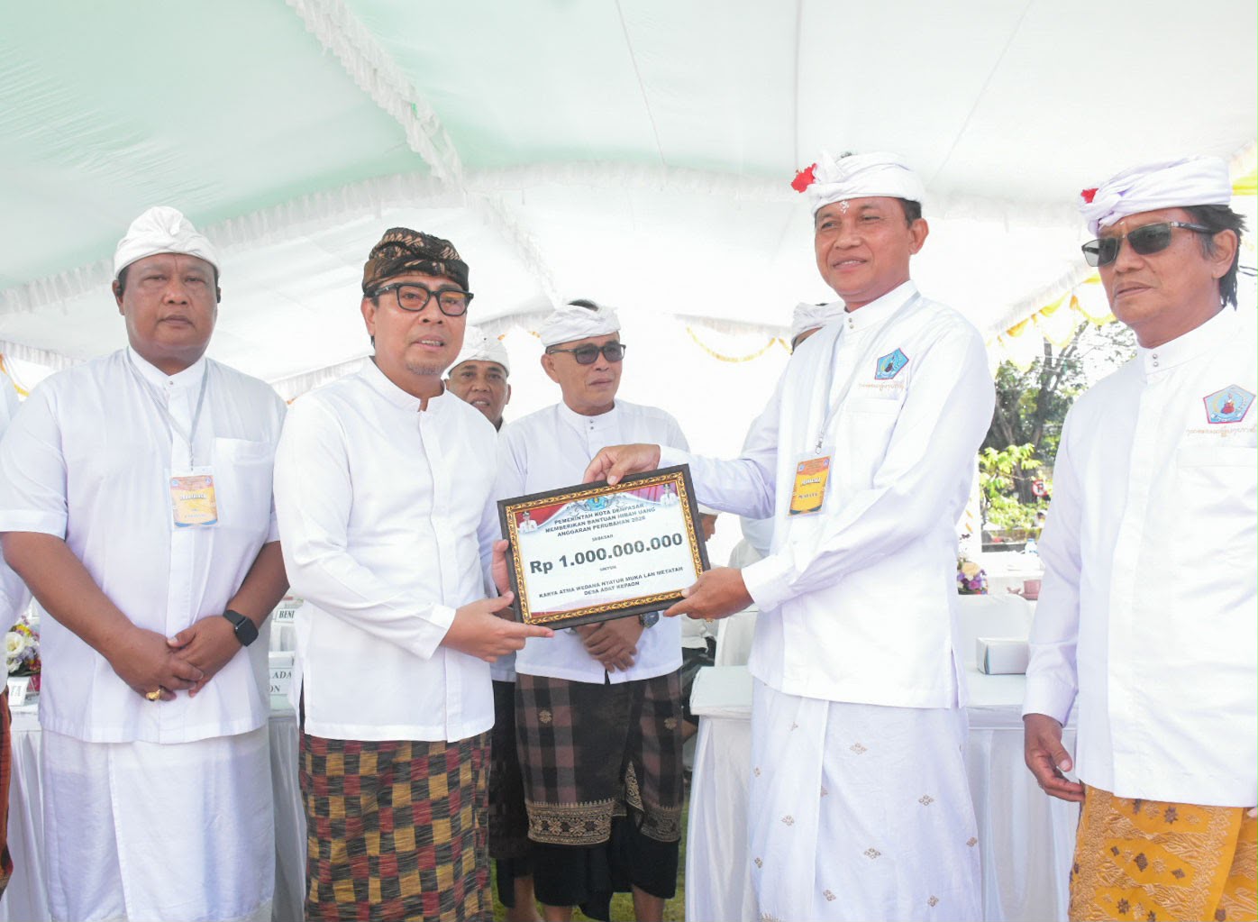 Wawali Arya Wibawa Apresiasi Gotong Royong Krama Kepaon Sukseskan Karya Baligia Punggel dan Mepandes.