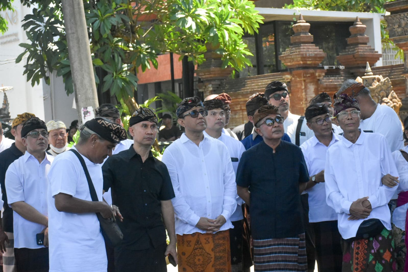 Wali Kota Jaya Negara Hadiri Puncak Karya Pelebon I Gusti Ayu Badri. 