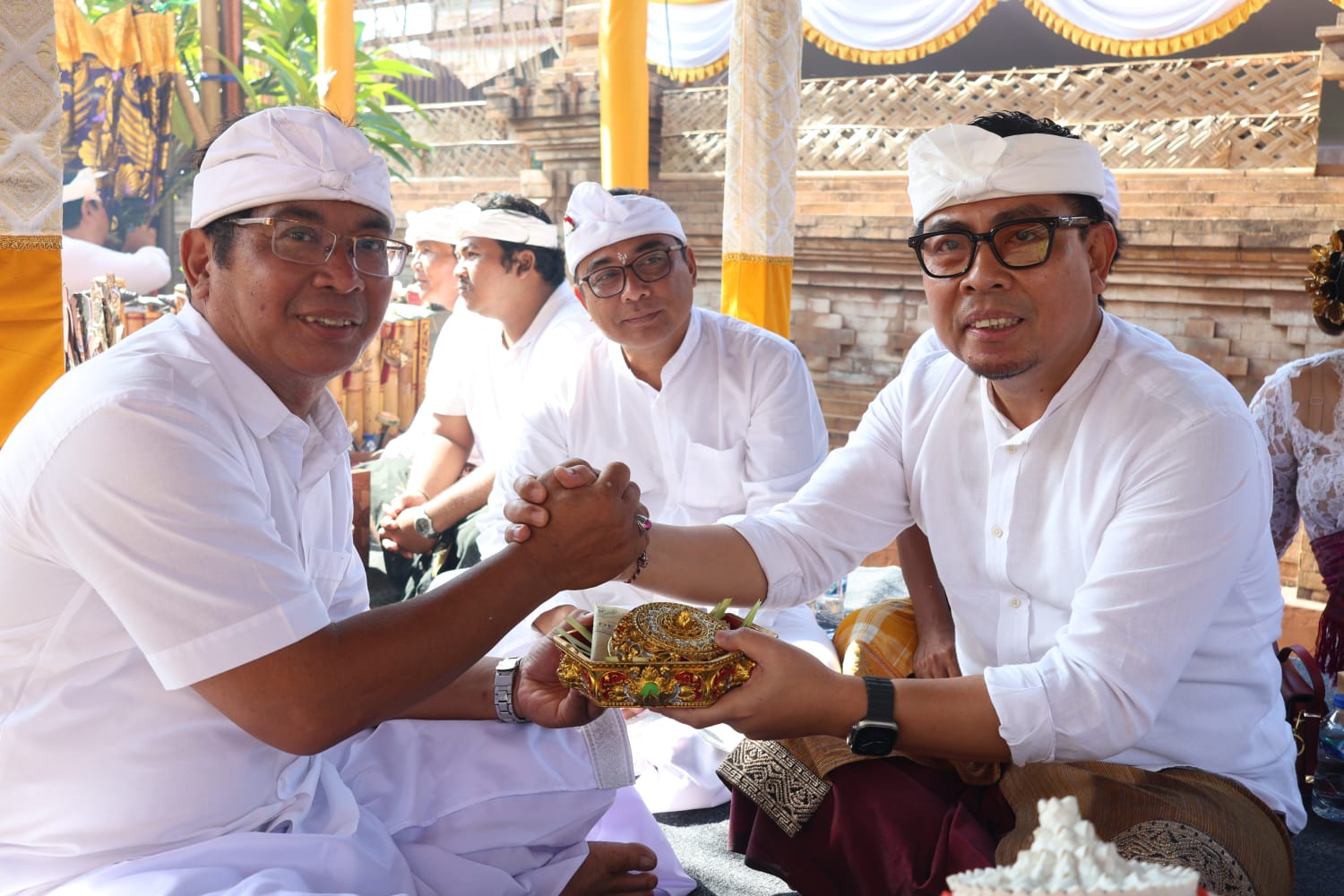 Wawali Arya Wibawa Hadiri Karya Ngenteg Linggih lan Padudusan Alit Pura Taman Sari Pengambean