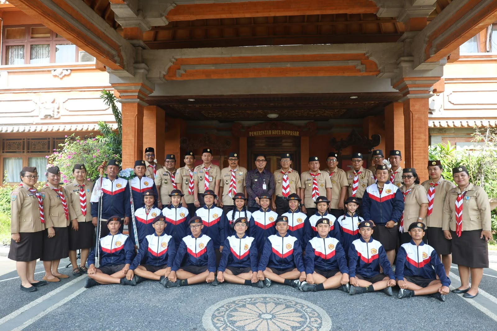 Lepas Kontingen Pramuka Denpasar Berlaga di Lomba Tingkat IV Kwarda Bali 2026 Wawali Arya Wibawa: Menang dengan Kehormatan
