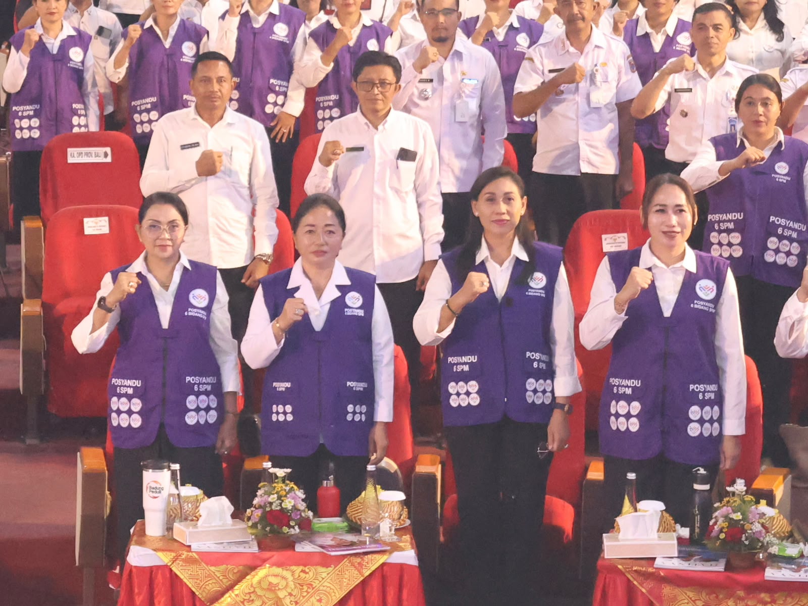 Ny. Antari Jaya Negara Hadiri Sosialisasi Sadar Hukum dan Registrasi Posyandu Bersama Ketua Umum TP PKK Pusat