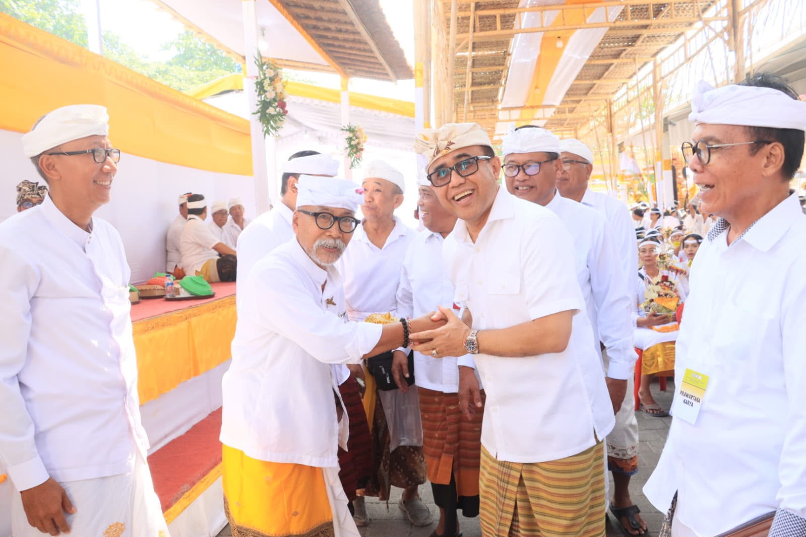 Walikota Jaya Negara Hadiri Puncak Karya Angasti Puja Atma Wedana Maligia Punggel Dipusatkan di Pantai Mertasari Sanur, Diikuti 535 Puspa